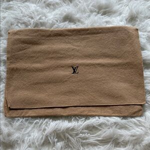 Louis Vuitton Beige Dust Cover with Black LV Monogram